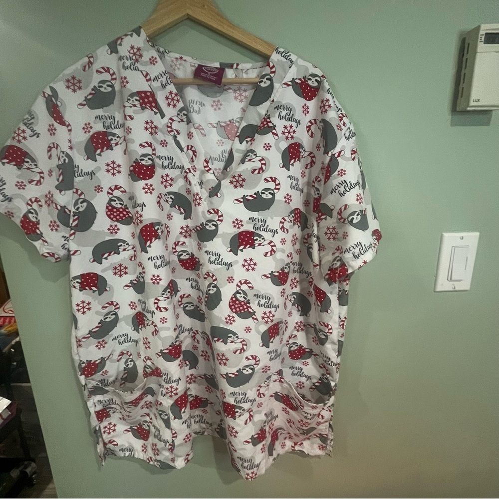 6/$25 Holiday Sloth Print Short-Sleeve Scrub Top - White/Red/Gray - Picture 7 of 8